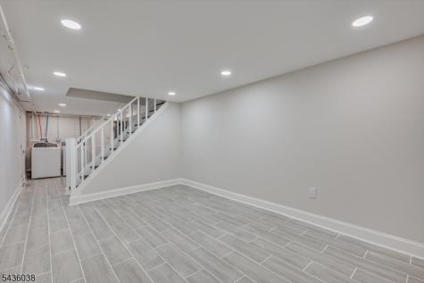 311 W 3rd Avenue Roselle NJ 07203