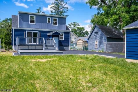 311 W 3rd Avenue Roselle NJ 07203