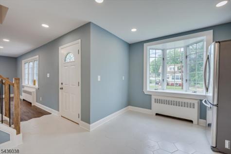 311 W 3rd Avenue Roselle NJ 07203