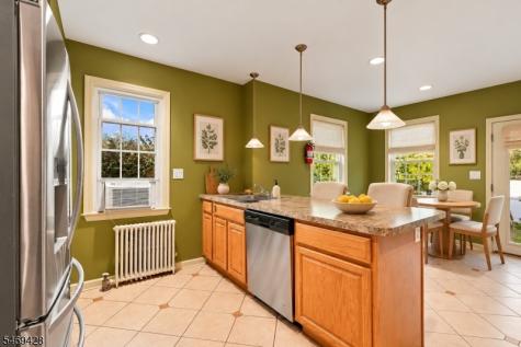 17 Ballantine Street Roxbury NJ 07847