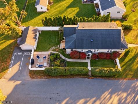 17 Ballantine Street Roxbury NJ 07847