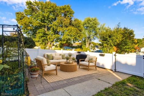 17 Ballantine Street Roxbury NJ 07847