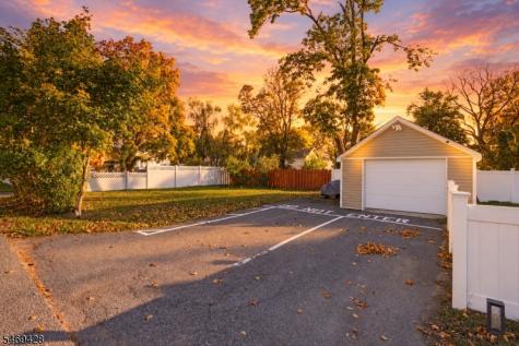 17 Ballantine Street Roxbury NJ 07847