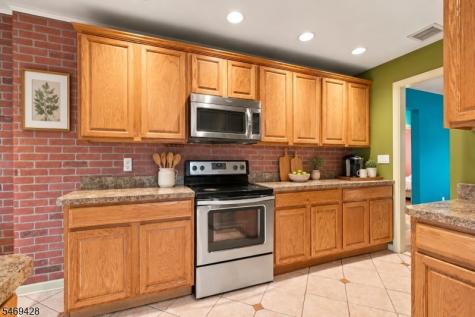 17 Ballantine Street Roxbury NJ 07847