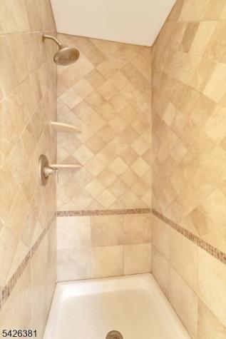 27 Sherbrook Drive Rockaway NJ 07866