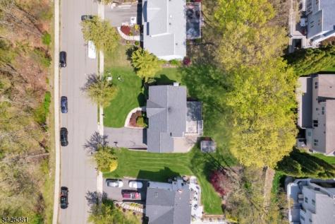 27 Sherbrook Drive Rockaway NJ 07866