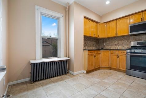 137 Central Avenue Hackensack NJ 07601