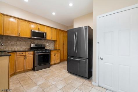 137 Central Avenue Hackensack NJ 07601