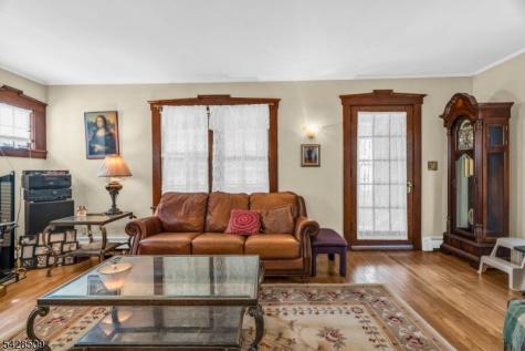 1281 Longfellow Avenue Teaneck NJ 07666