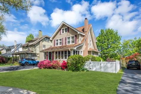 1281 Longfellow Avenue Teaneck NJ 07666
