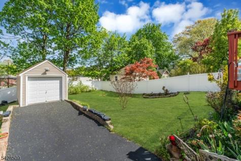 1281 Longfellow Avenue Teaneck NJ 07666