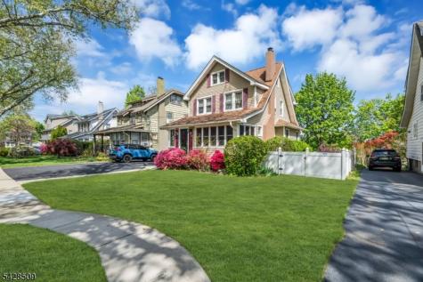 1281 Longfellow Avenue Teaneck NJ 07666