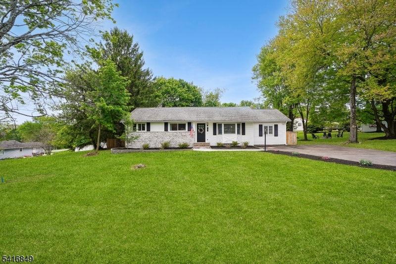 101 Sunnyview Avenue West Mansfield NJ 07840