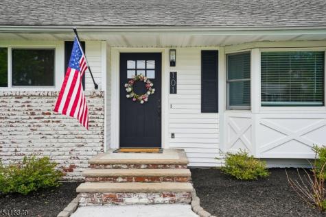 101 Sunnyview Avenue West Mansfield NJ 07840