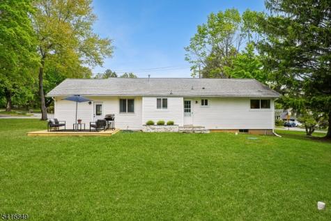 101 Sunnyview Avenue West Mansfield NJ 07840