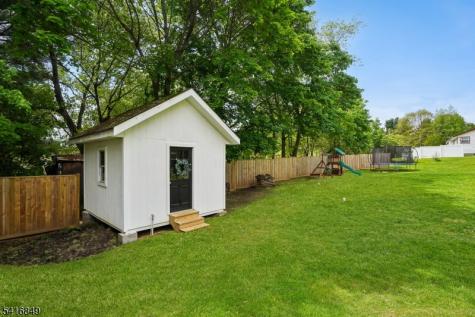101 Sunnyview Avenue West Mansfield NJ 07840