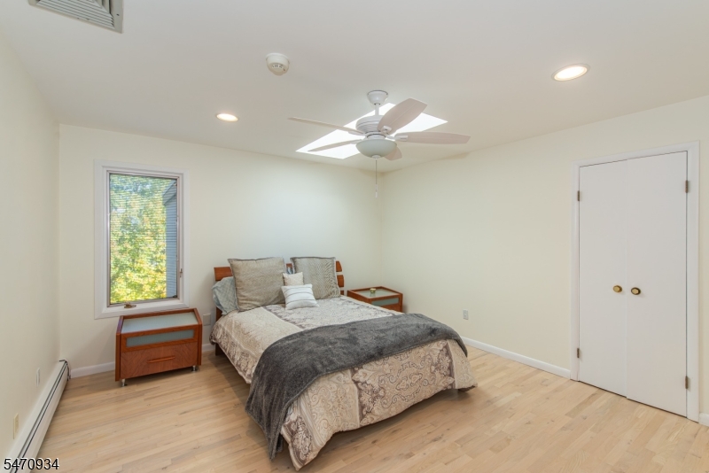 194 Eileen Drive Cedar Grove NJ 07009