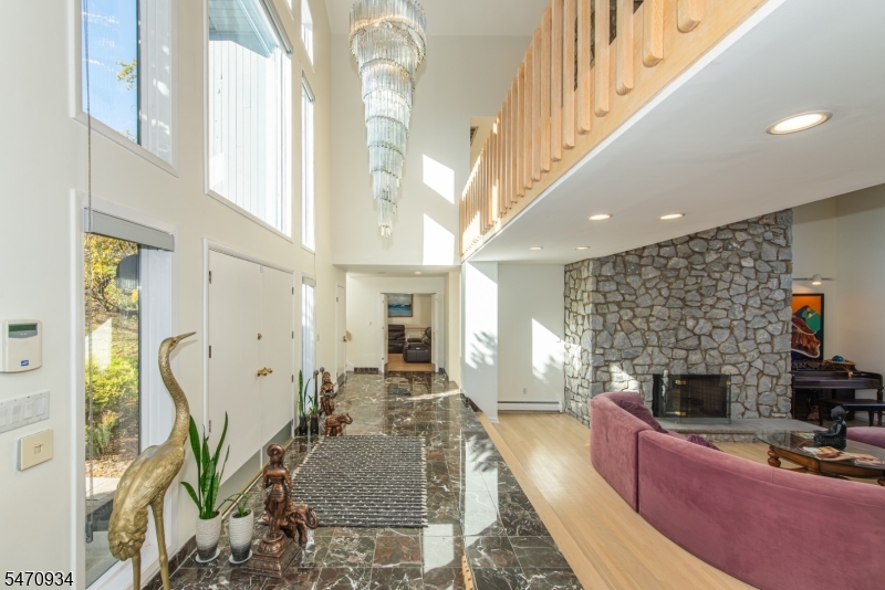 194 Eileen Drive Cedar Grove NJ 07009