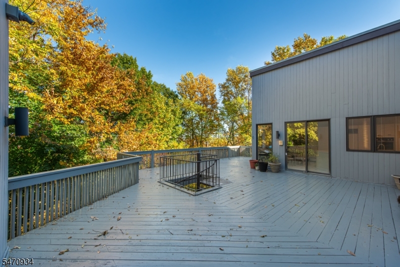 194 Eileen Drive Cedar Grove NJ 07009