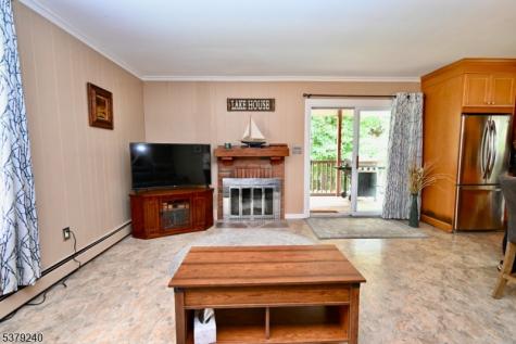 221 S Maryland Avenue Jefferson NJ 07849