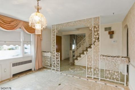2100 Orchard Terrace Linden NJ 07036