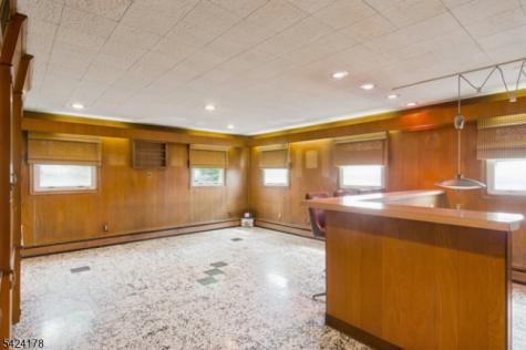 2100 Orchard Terrace Linden NJ 07036