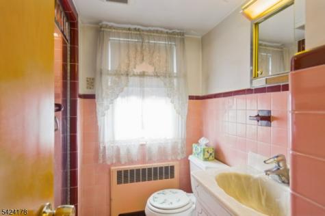 2100 Orchard Terrace Linden NJ 07036