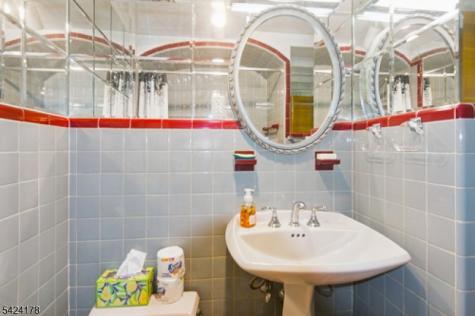 2100 Orchard Terrace Linden NJ 07036