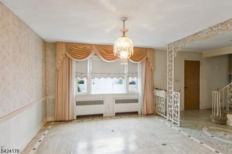 2100 Orchard Terrace Linden NJ 07036