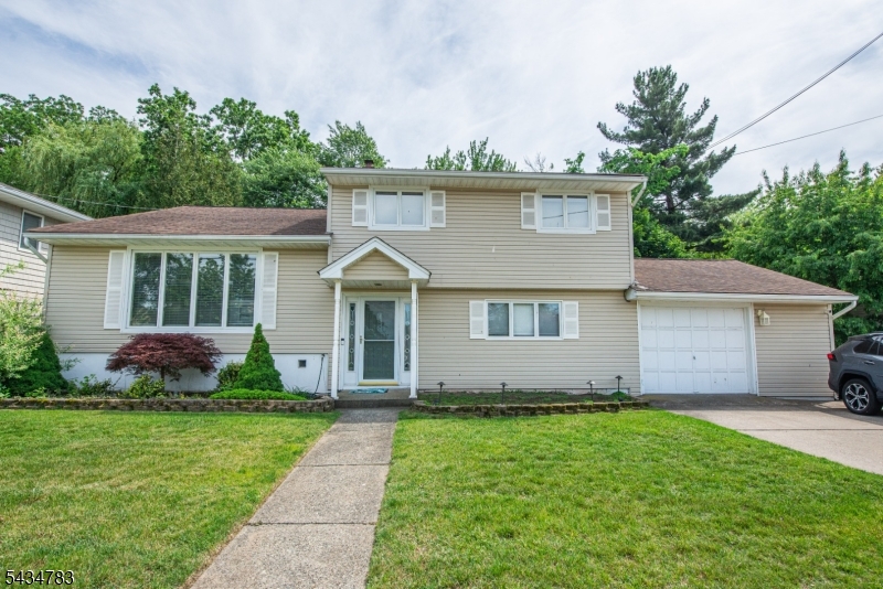 319 Winifred Drive Totowa NJ 07512