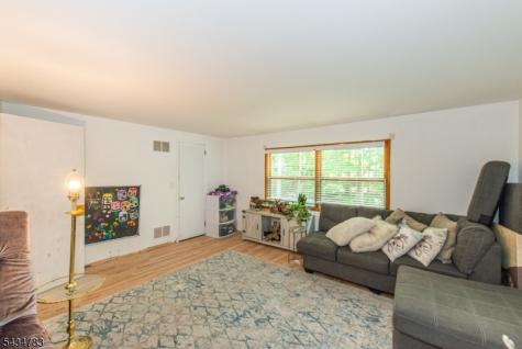 319 Winifred Drive Totowa NJ 07512