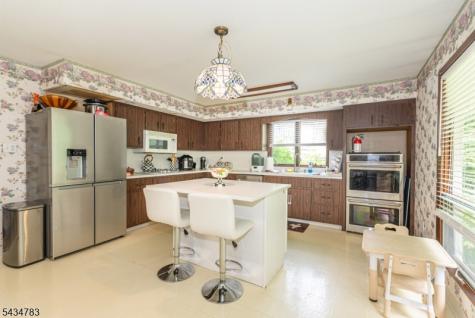 319 Winifred Drive Totowa NJ 07512