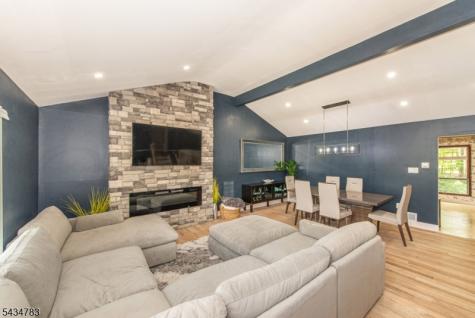 319 Winifred Drive Totowa NJ 07512
