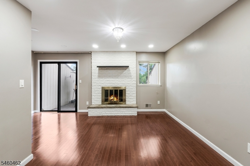 32 Chelsea Way Bridgewater NJ 08807