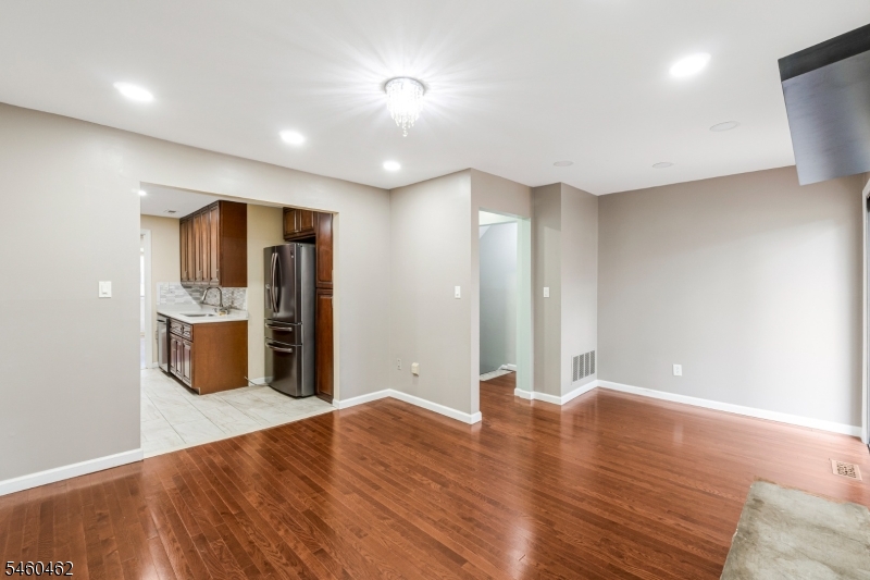 32 Chelsea Way Bridgewater NJ 08807