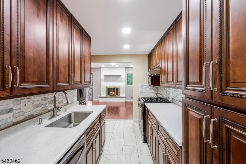 32 Chelsea Way Bridgewater NJ 08807