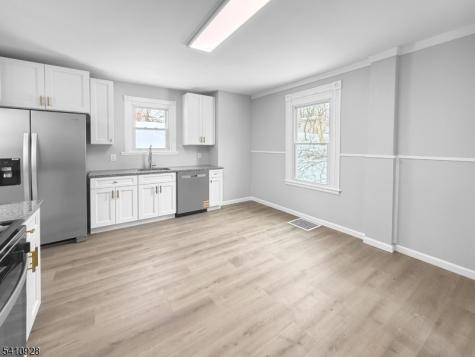564 Warren Street Phillipsburg NJ 08865