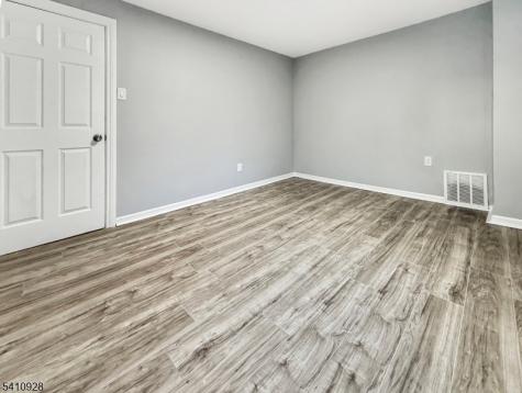 564 Warren Street Phillipsburg NJ 08865
