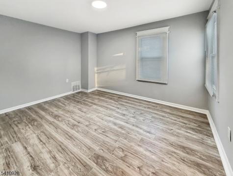 564 Warren Street Phillipsburg NJ 08865