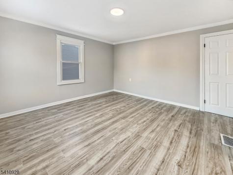 564 Warren Street Phillipsburg NJ 08865