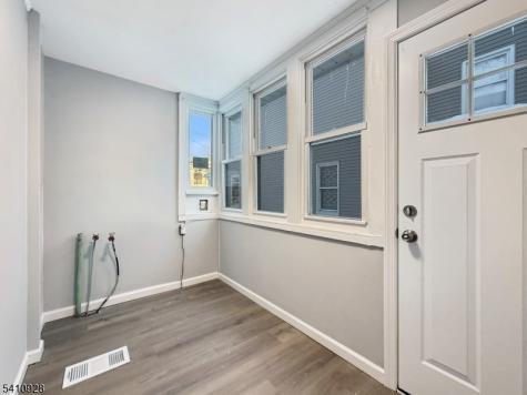 564 Warren Street Phillipsburg NJ 08865