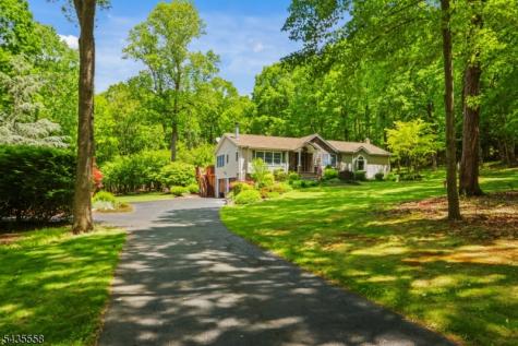 65 O Brien Road Mansfield NJ 07840