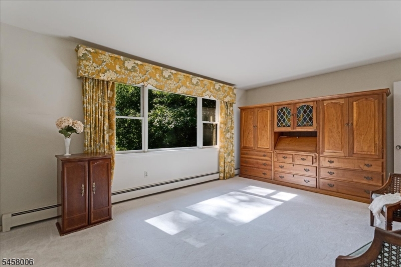 18 Tree Top Drive Springfield NJ 07081