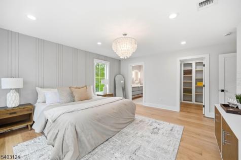 17 Arlington Drive Livingston NJ 07039