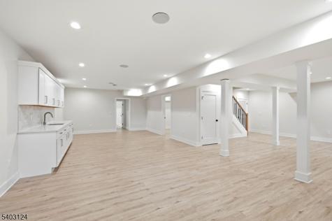 17 Arlington Drive Livingston NJ 07039