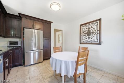 31 Dacotah Avenue Oakland NJ 07436