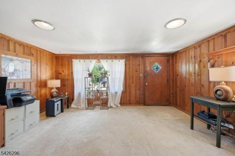 31 Dacotah Avenue Oakland NJ 07436