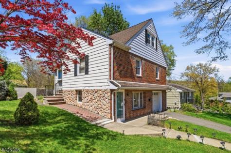 31 Dacotah Avenue Oakland NJ 07436
