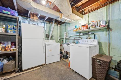 31 Dacotah Avenue Oakland NJ 07436