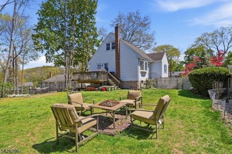 31 Dacotah Avenue Oakland NJ 07436